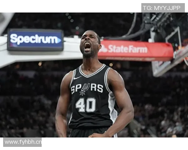 马刺球星德罗赞受伤无缘季后赛，球迷呼吁团队集体崛起